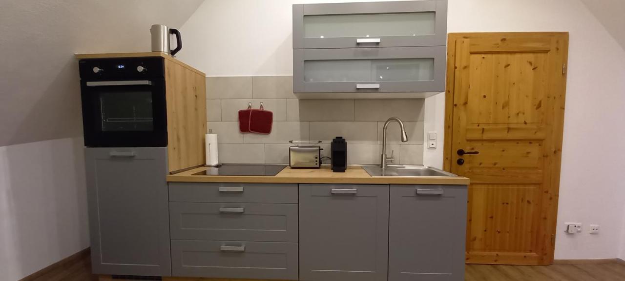 Kleine, Gemuetliche Dachgeschosswohnung Laudenbach  Eksteriør billede